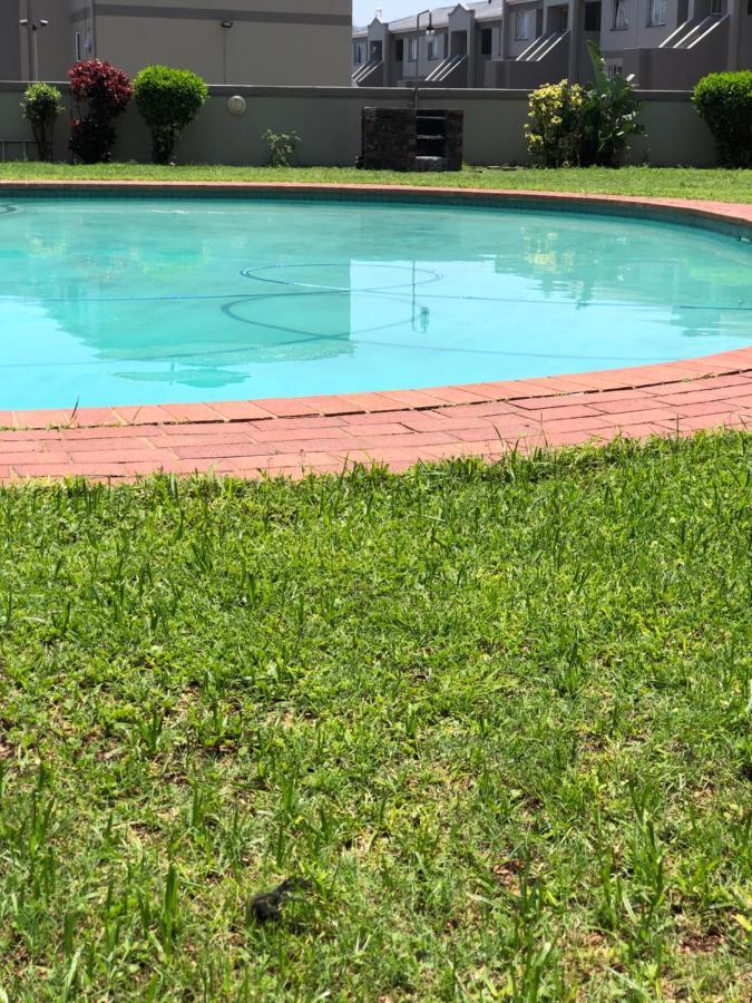 Summer Sands - Durban North Beach Accommodation Exterior foto